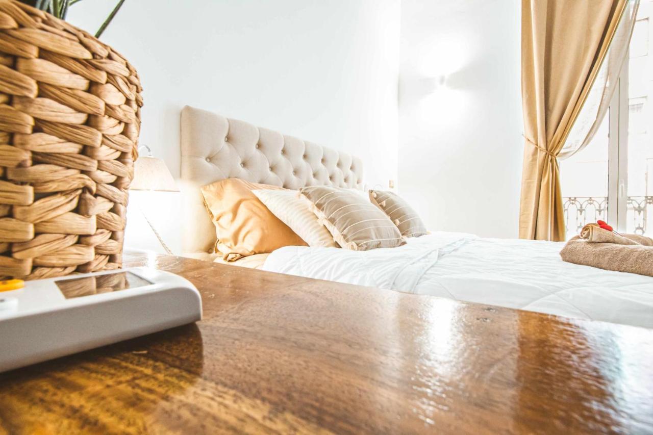 Cas358 Luxury Suite Bari Bagian luar foto