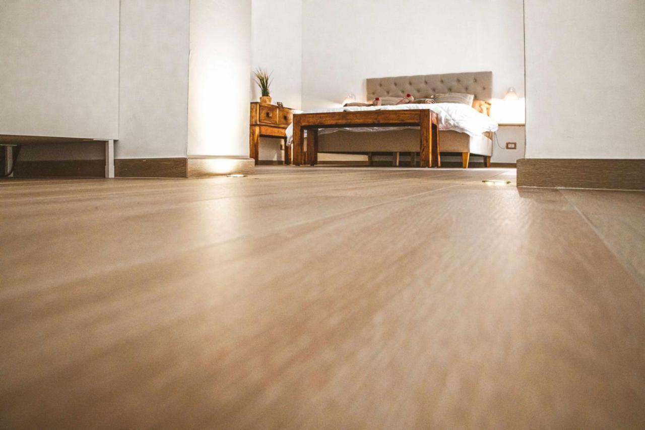 Cas358 Luxury Suite Bari Bagian luar foto